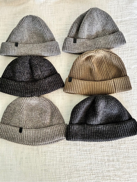 Kooringal Other - Kooringal ONE SIZE Men's Ribbed Knit Beanie Hat - Grey, Charcoal, olive green.